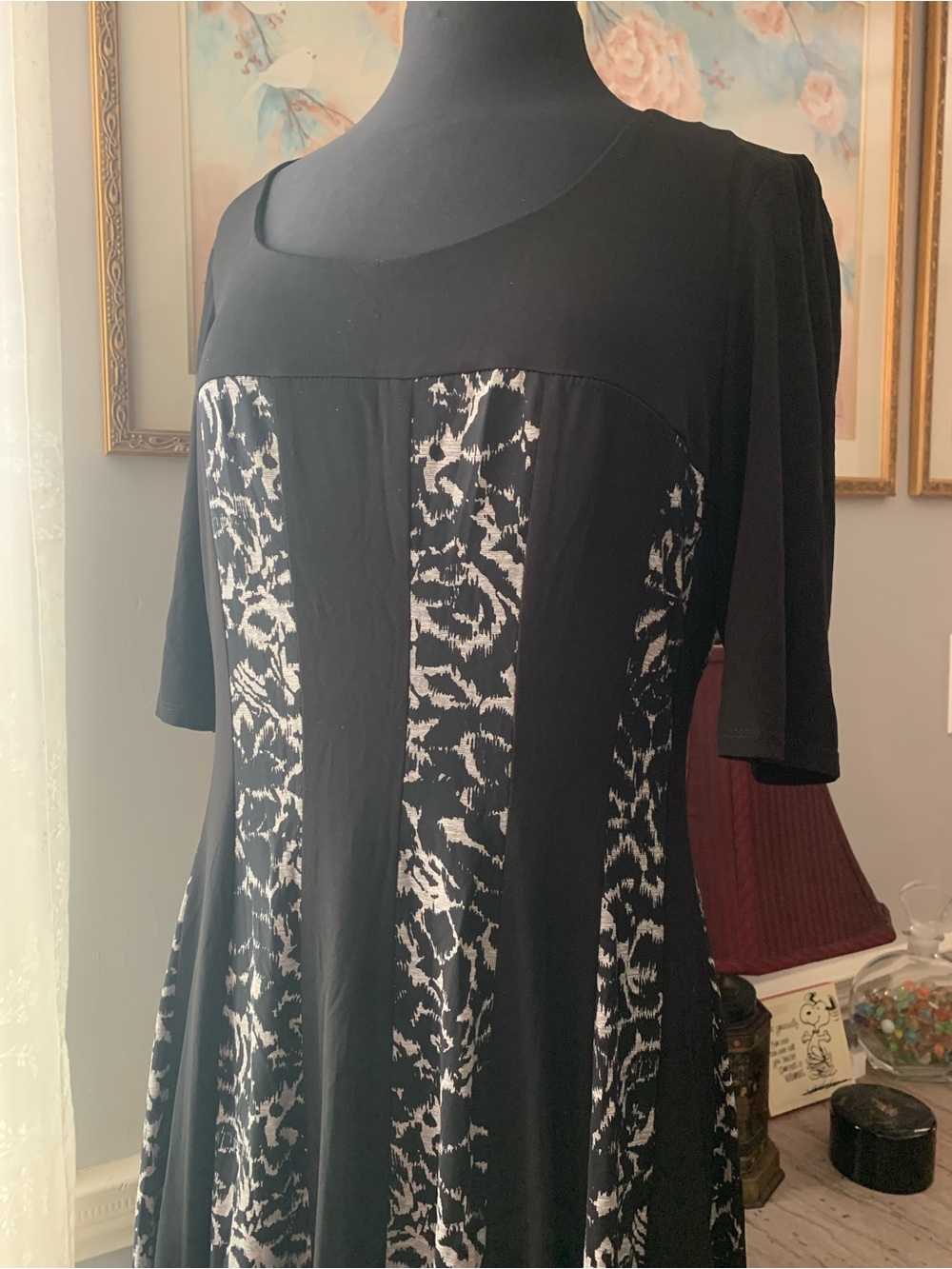Connected Apparel Black Vertical Patterned Paneled A-Line Dress